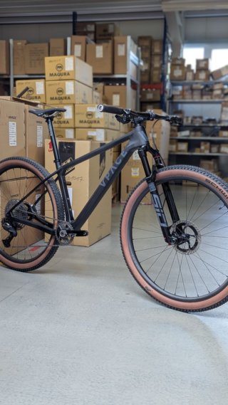 C5M the next Generation of our #29er because hardtails are not dead yet! 8,9 kg with Shimano XTR Di